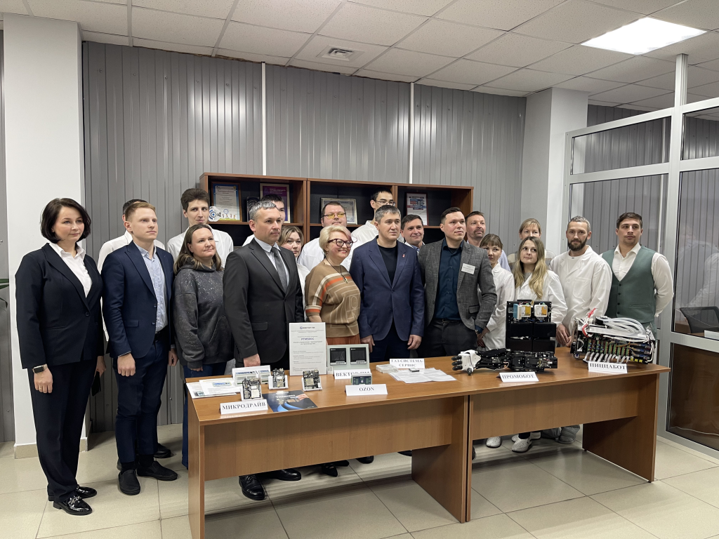 приезд губернатора общее фото.png приезд губернатора общее фото.png